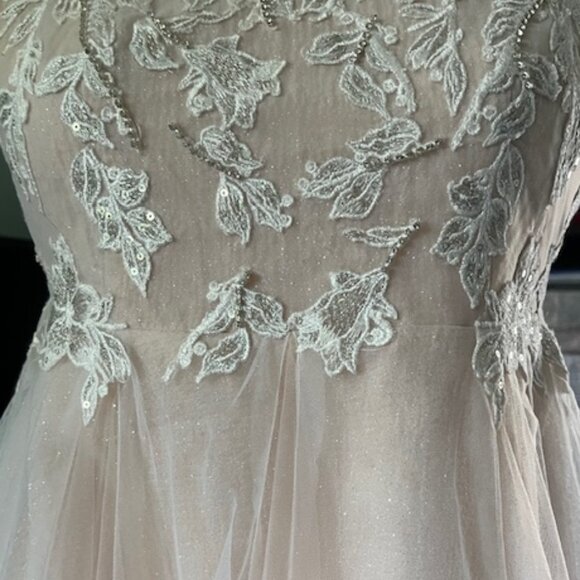 DB Studio David's Bridal Girl's Ivory Satin Tulle Flower Formal Dress Gown Sz 12 - Picture 4 of 16